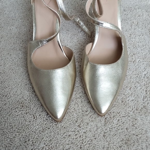 Naturalizer Abilyn Strappy Heels. - Picture 2 of 6